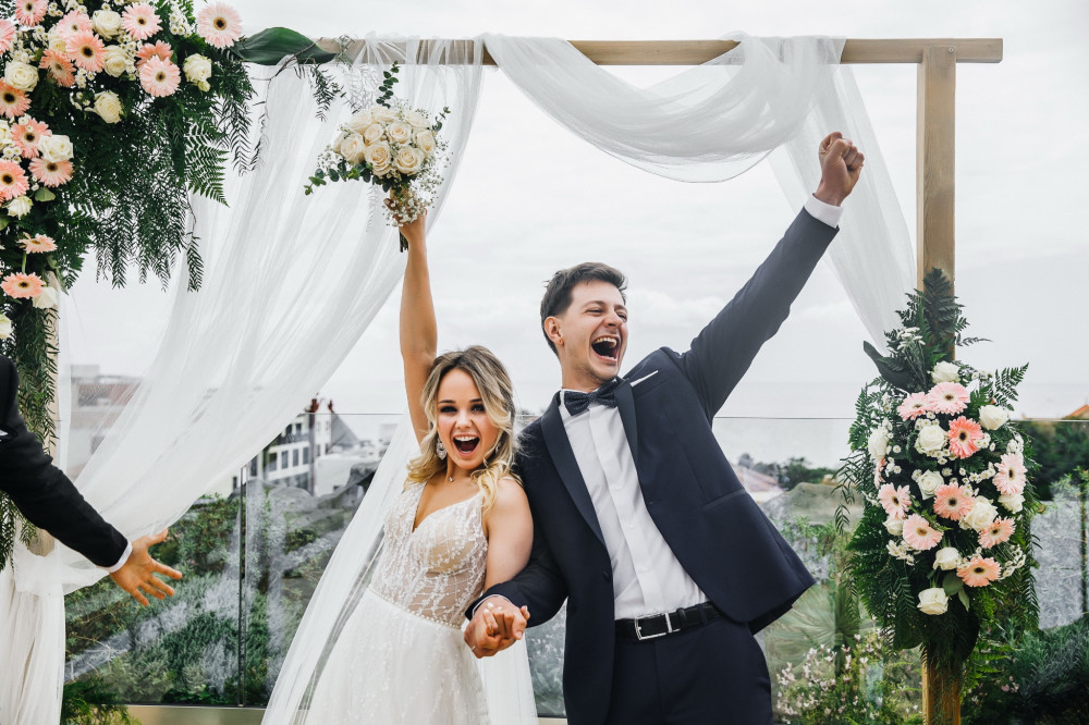 Book your wedding day in GF VICTORIA